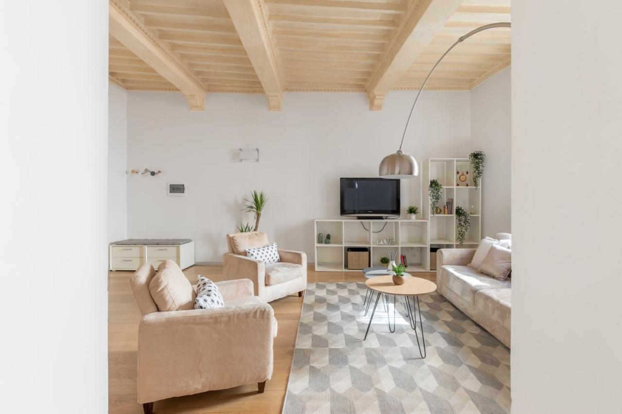 Iflat Navona White And Stylish Apartment Рим Экстерьер фото