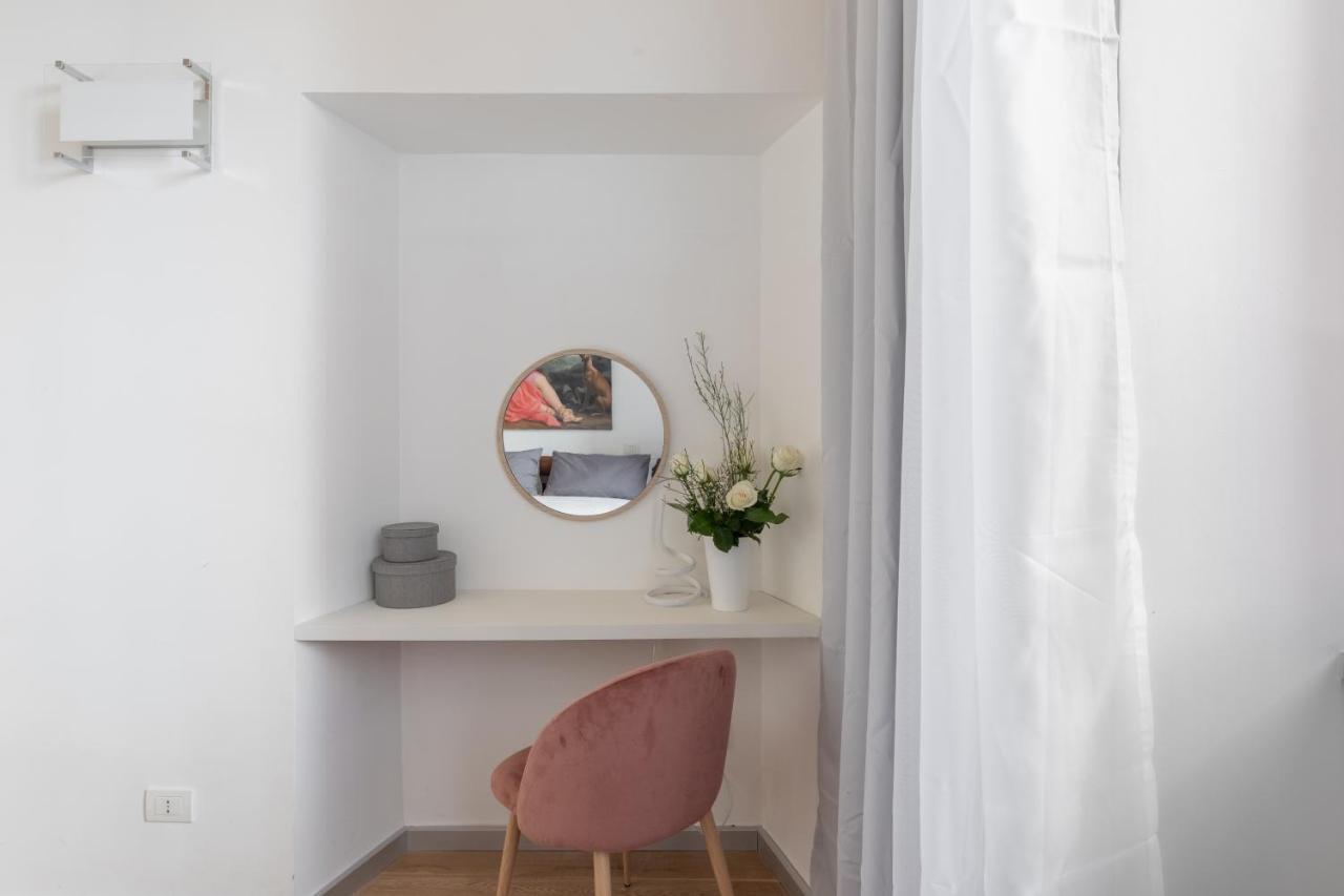 Iflat Navona White And Stylish Apartment Рим Экстерьер фото